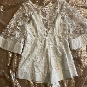 White dimple floral design